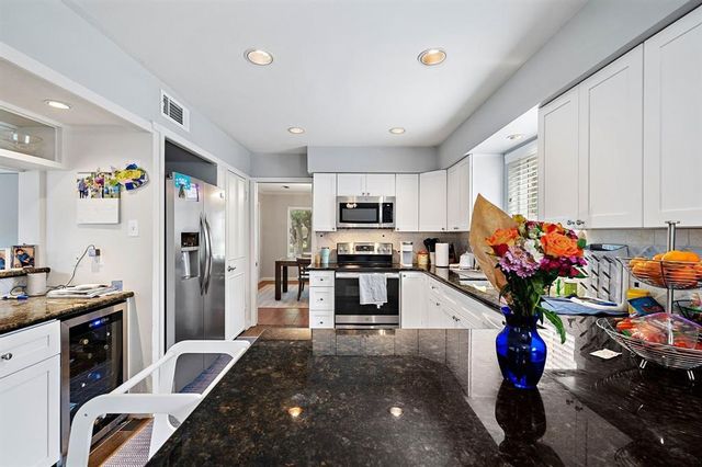 4922 Braesvalley Drive, Houston, TX 77096
