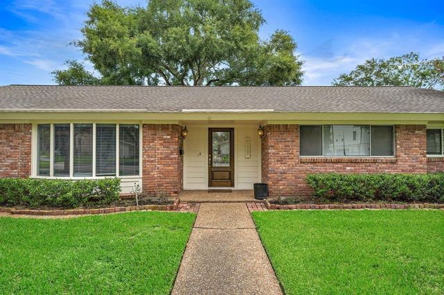 4922 Braesvalley Drive, Houston, TX 77096