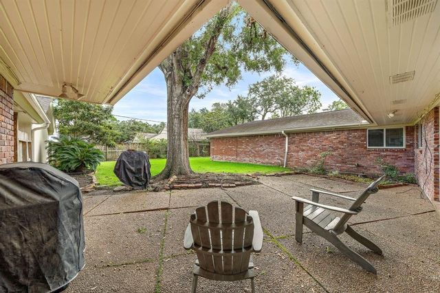 4922 Braesvalley Drive, Houston, TX 77096