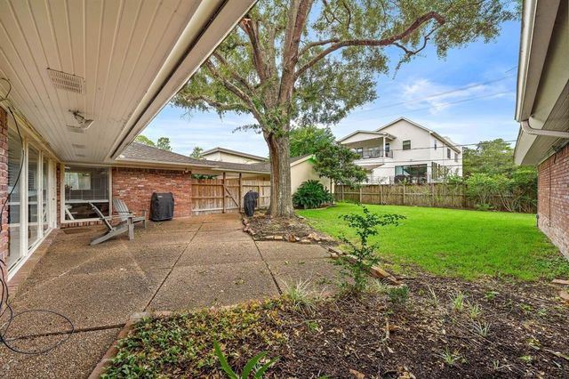 4922 Braesvalley Drive, Houston, TX 77096