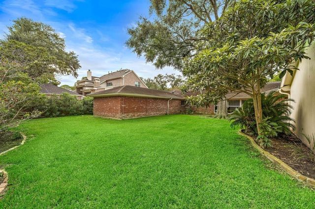 4922 Braesvalley Drive, Houston, TX 77096