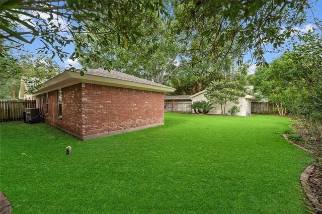 4922 Braesvalley Drive, Houston, TX 77096