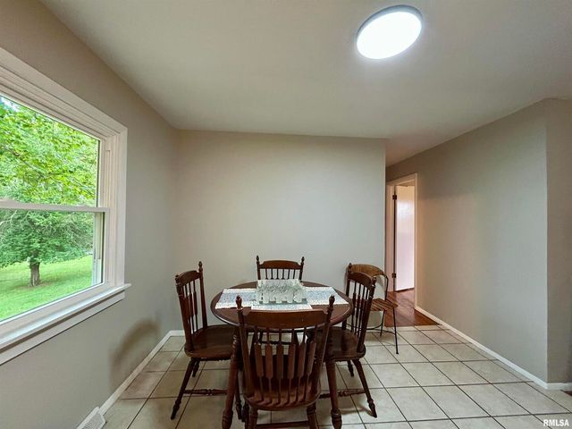 1275 E PARK Street, Carbondale, IL 62901