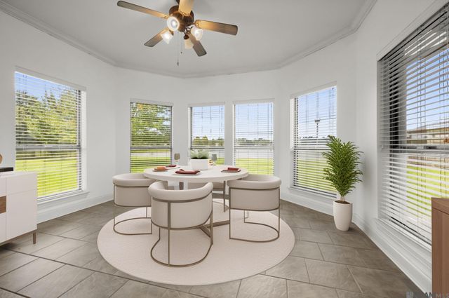 32819 Fox Run Dr, Walker, LA 70785