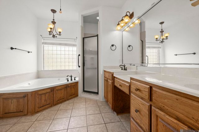 32819 Fox Run Dr, Walker, LA 70785