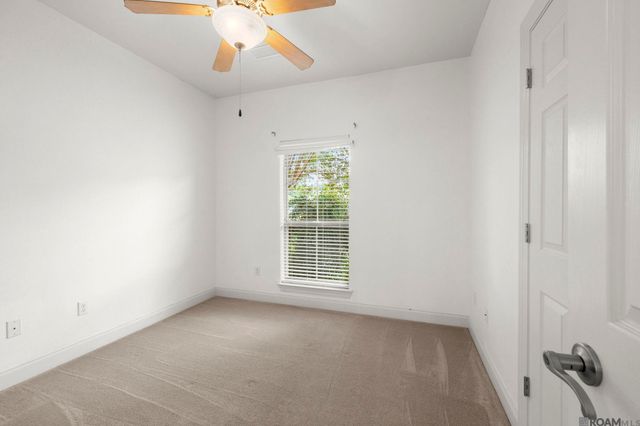 32819 Fox Run Dr, Walker, LA 70785