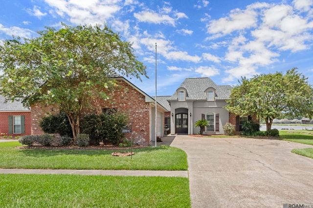 32819 Fox Run Dr, Walker, LA 70785