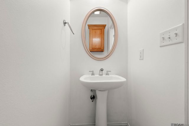 32819 Fox Run Dr, Walker, LA 70785