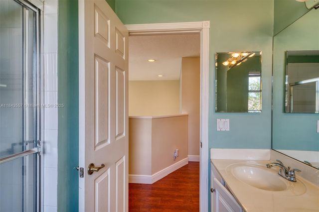 6153 NW 120th Ter, Coral Springs, FL 33076