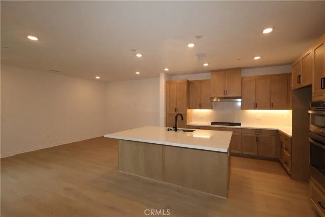 27309 Bear Paw Lane, Valencia, CA 91381