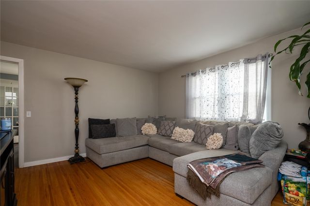 110 Brookhaven Terrace, Rochester, NY 14621