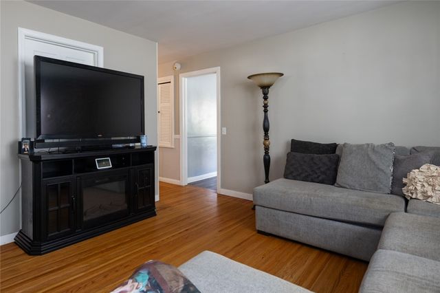 110 Brookhaven Terrace, Rochester, NY 14621