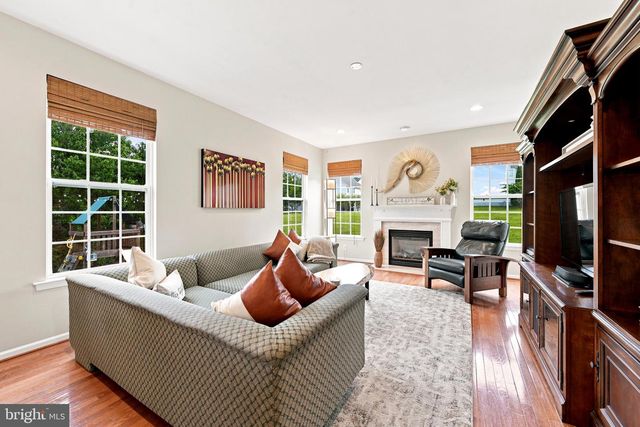 1304 NORTHUMBERLAND RD, Coatesville, PA 19320