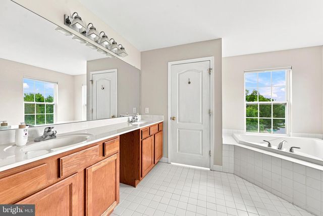1304 NORTHUMBERLAND RD, Coatesville, PA 19320