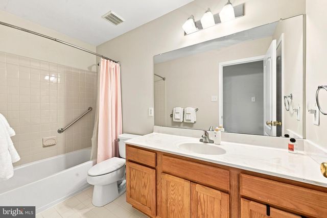 1304 NORTHUMBERLAND RD, Coatesville, PA 19320