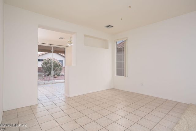 7992 W Cottonwood Wash Way, Tucson, AZ 85743
