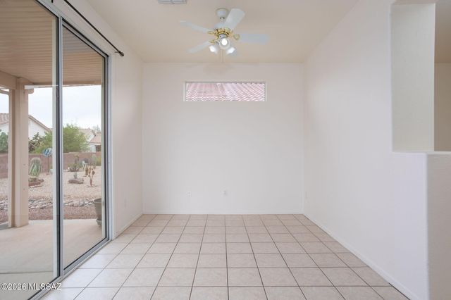 7992 W Cottonwood Wash Way, Tucson, AZ 85743