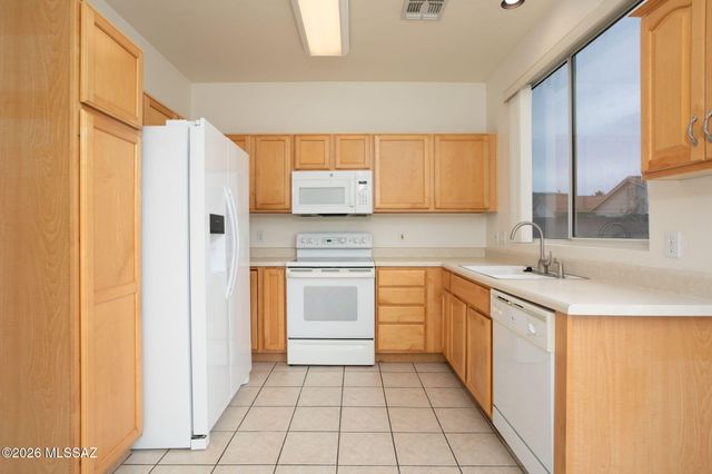 7992 W Cottonwood Wash Way, Tucson, AZ 85743