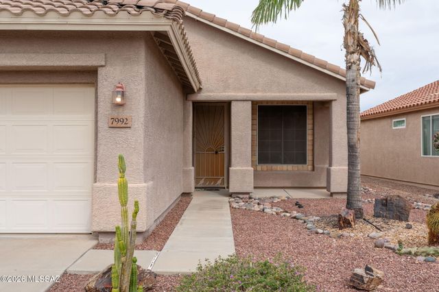 7992 W Cottonwood Wash Way, Tucson, AZ 85743