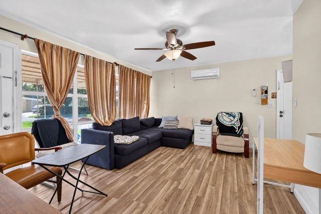 4351 Colt Lane, West Palm Beach, FL 33406