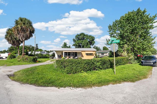 4351 Colt Lane, West Palm Beach, FL 33406