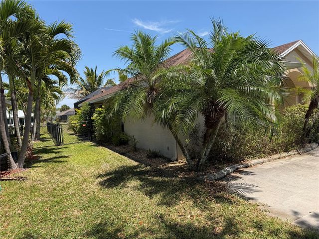 138 BROADMOOR LANE, Rotonda West, FL 33947