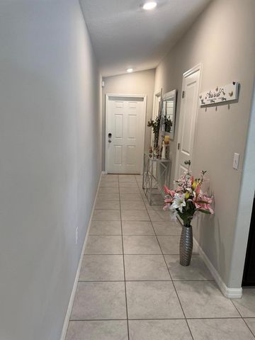 9661 CHANNING HILL DRIVE, Sun City Center, FL 33573