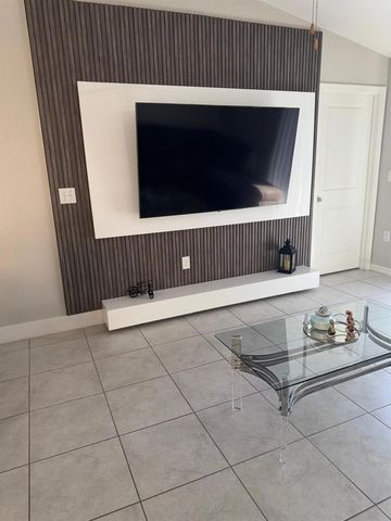 9661 CHANNING HILL DRIVE, Sun City Center, FL 33573