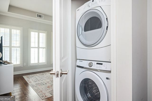 710 Cosmopolitan Drive NE, Atlanta, GA 30324