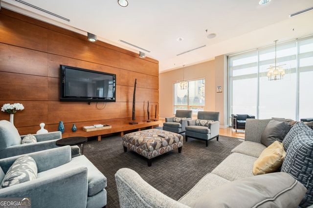 710 Cosmopolitan Drive NE, Atlanta, GA 30324