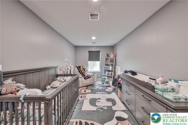 912 Fairway Drive, Forks Twp, PA 18040