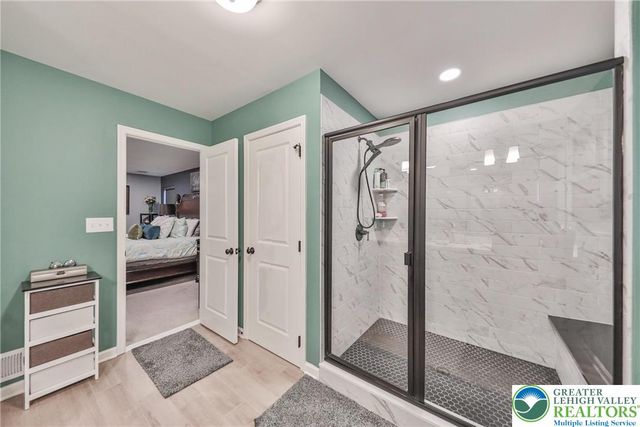 912 Fairway Drive, Forks Twp, PA 18040
