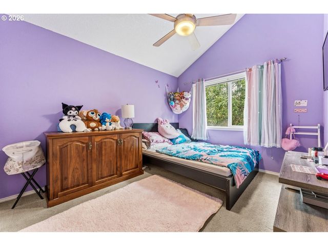 355 Ne SAINT JEAN Pl, Hillsboro, OR 97124