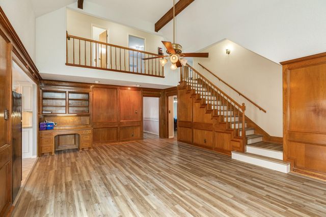 304 Arrowwood Street, Lake Jackson, TX 77566