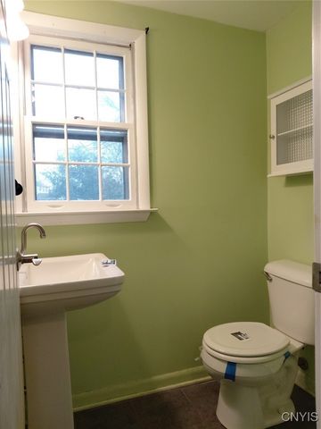 7658 Farmington Road, Manlius, NY 13104