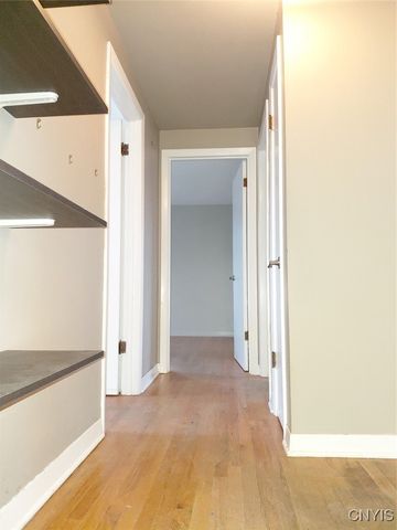 7658 Farmington Road, Manlius, NY 13104