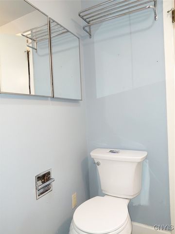 7658 Farmington Road, Manlius, NY 13104