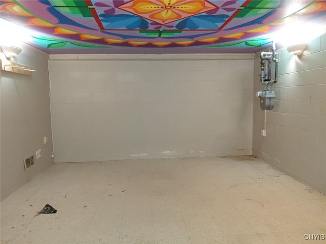 7658 Farmington Road, Manlius, NY 13104