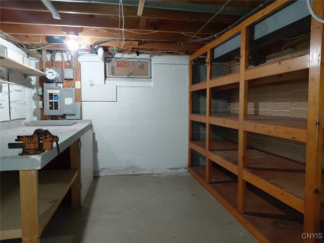 7658 Farmington Road, Manlius, NY 13104