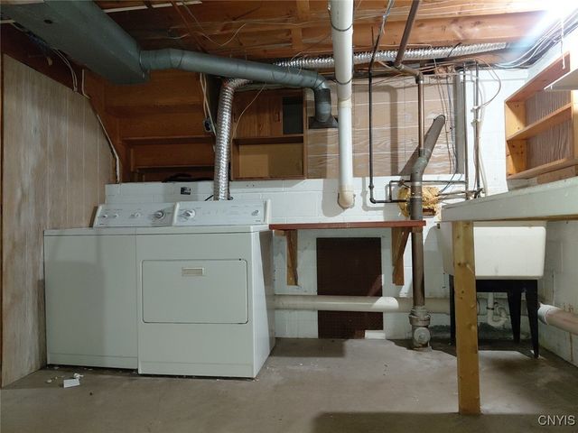 7658 Farmington Road, Manlius, NY 13104