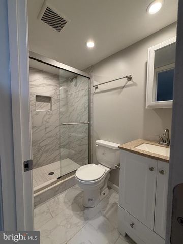 422 EARL ST, Alexandria, VA 22314