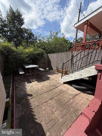422 EARL ST, Alexandria, VA 22314
