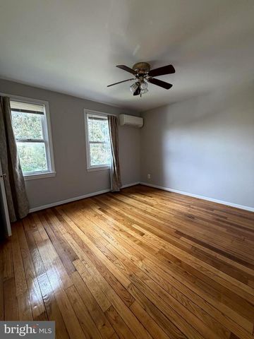 422 EARL ST, Alexandria, VA 22314