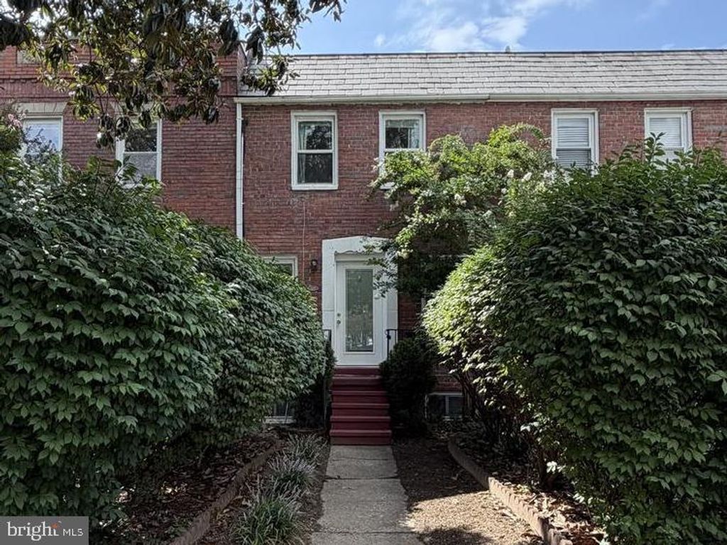 422 EARL ST, Alexandria, VA 22314