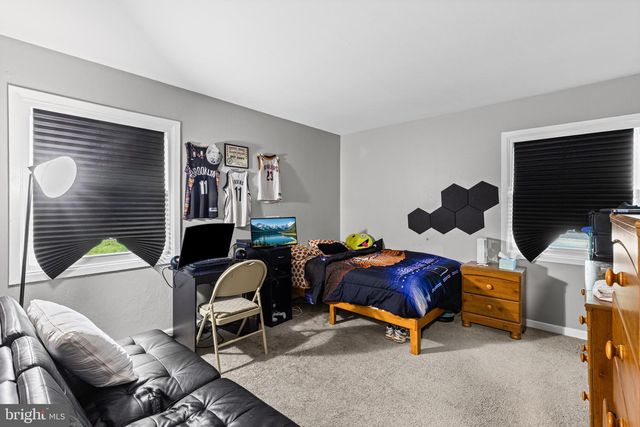 11 HASTING LN, Willingboro, NJ 08046
