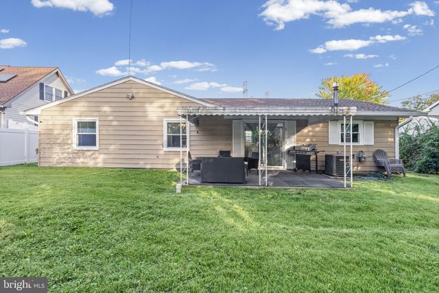 11 HASTING LN, Willingboro, NJ 08046