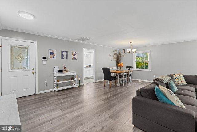 11 HASTING LN, Willingboro, NJ 08046