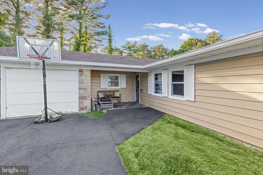 11 HASTING LN, WILLINGBORO, NJ 08046 — photo 4