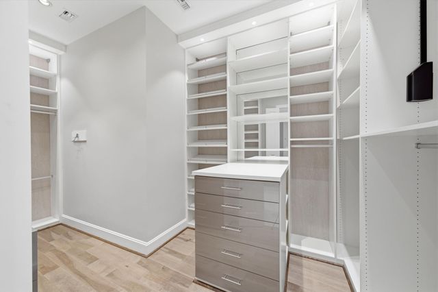 1409 Post Oak Boulevard 1602, Houston, TX 77056