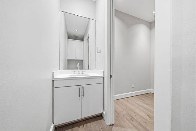 1409 Post Oak Boulevard 1602, Houston, TX 77056